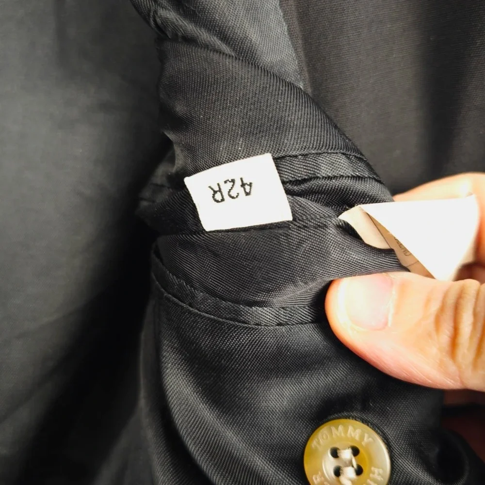 VTG Tommy Hilfiger Dillard's Blazer 42R Black Wool Lycra 3-Button Patch Pockets